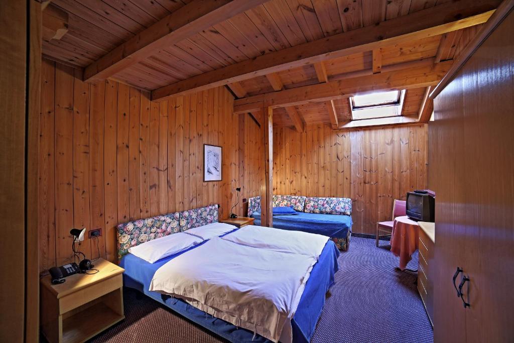 Hotel Santa Caterina Santa Caterina Valfurva Room photo